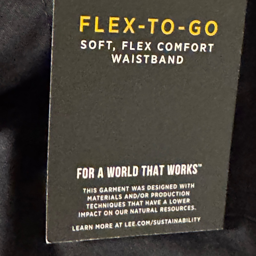 NWT Lee Women's Relaxed Fit Austyn Cargo Capri Pant - Black, - Picture 9 of 16